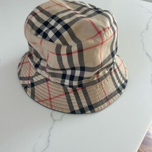 Burberry Kids Classic Check Bucket Hat